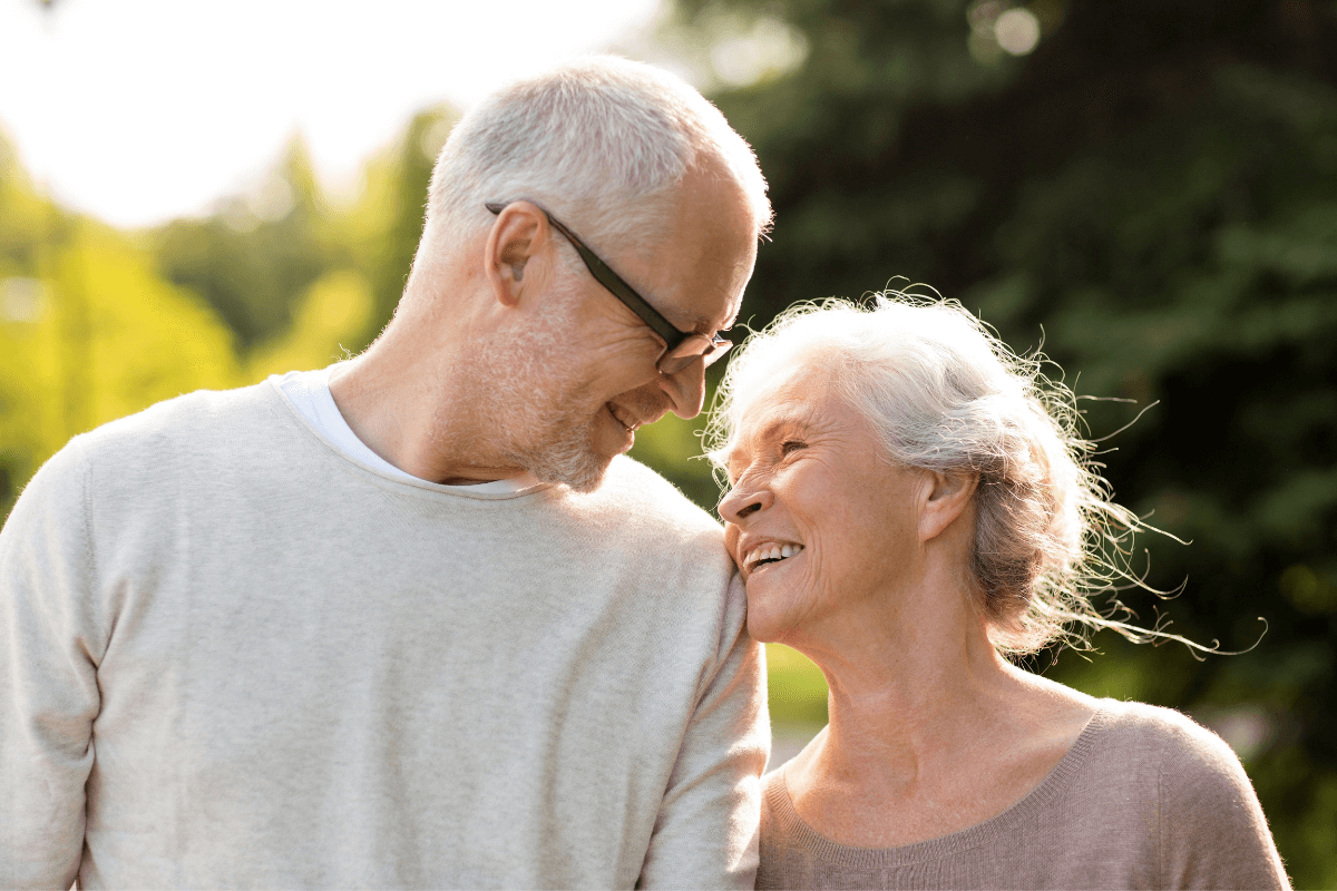 Sterbegeldversicherung älteres Paar